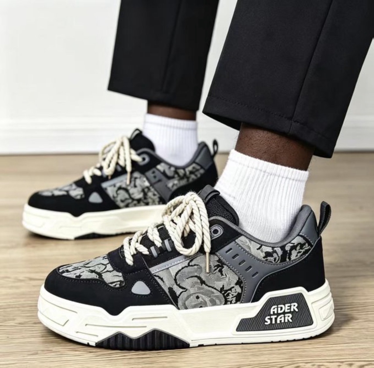 Trendy fashion men's canvas casual shoes sneakers men's board shoes - black