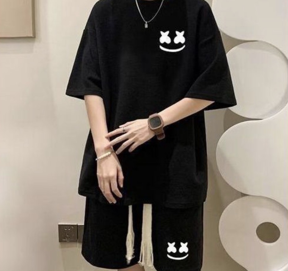 Dou-color men's black smiley face printed t-shirt & shorts set - loose fit,short