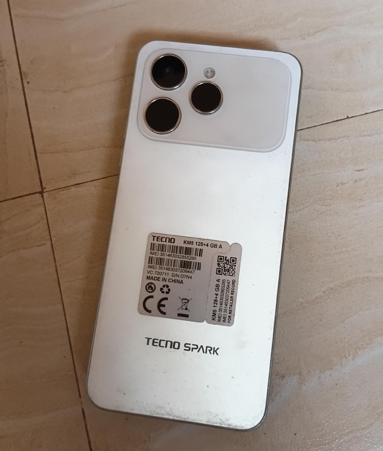 Tecno spark 40, 128gig