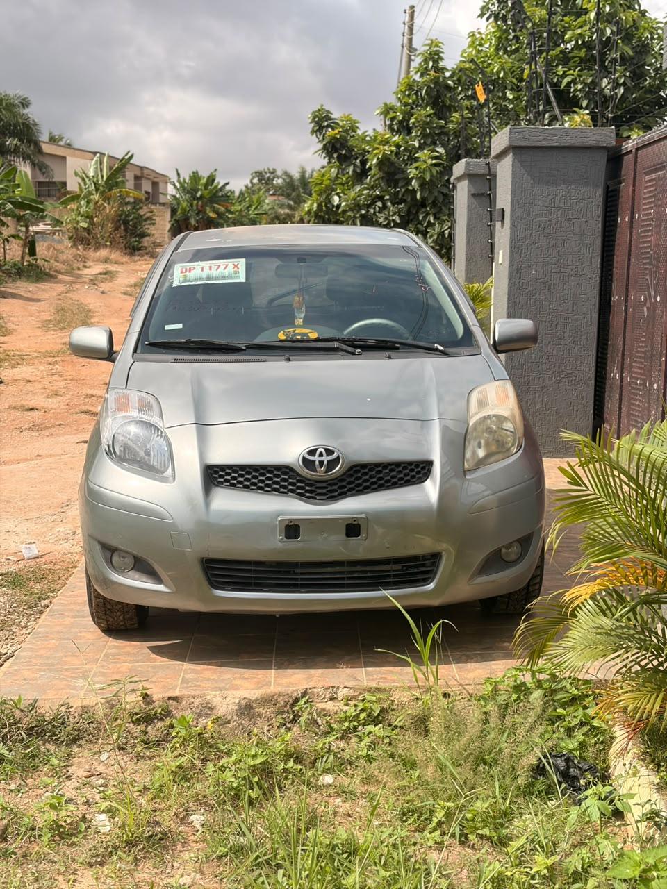 Toyota yaris 2010