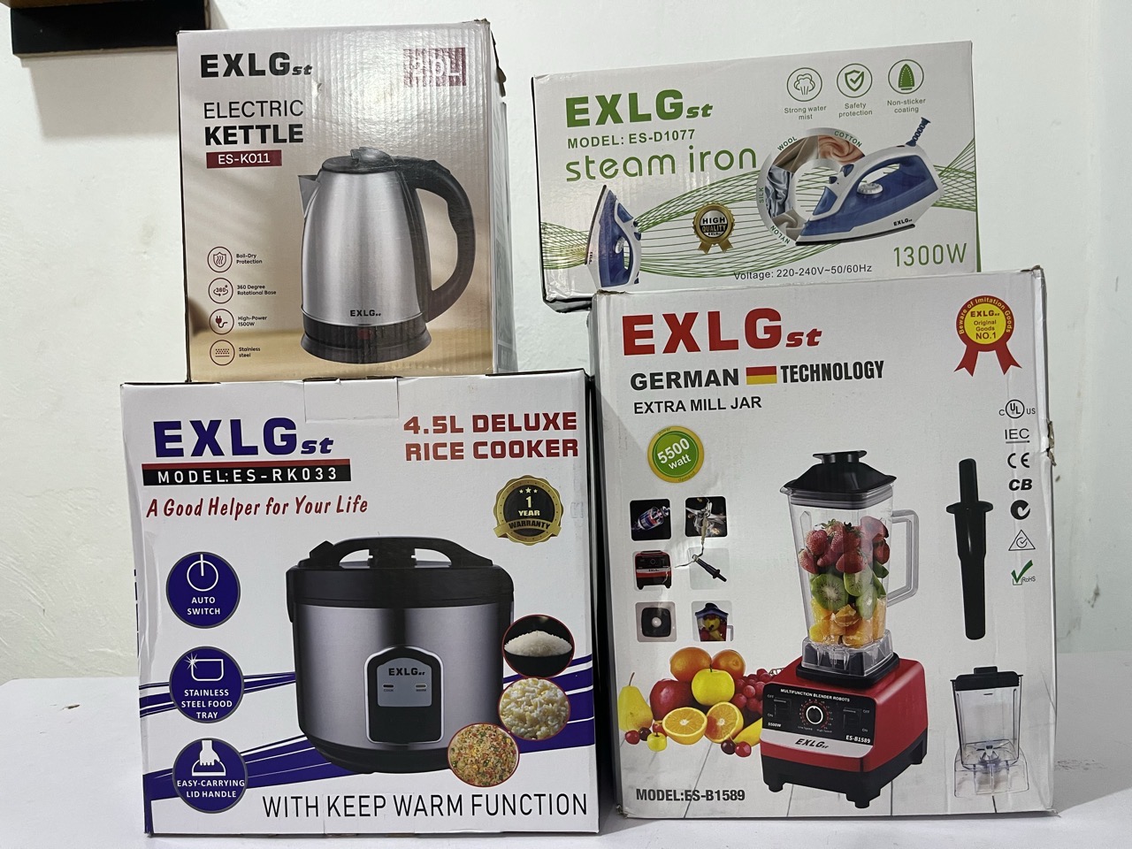 4 in 1 ( rice cooker, iron , kettle and blender)