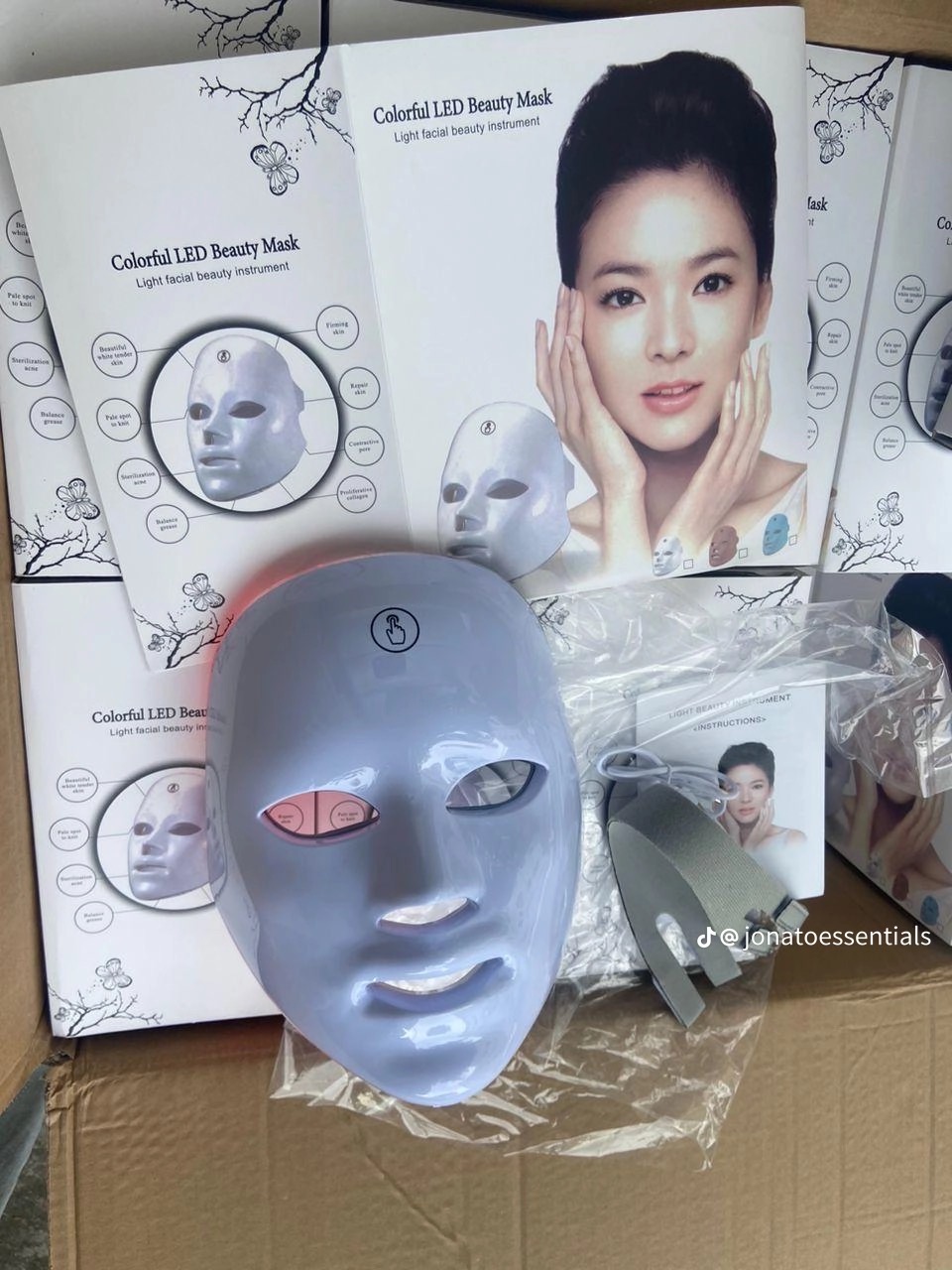 Led beauty face mask