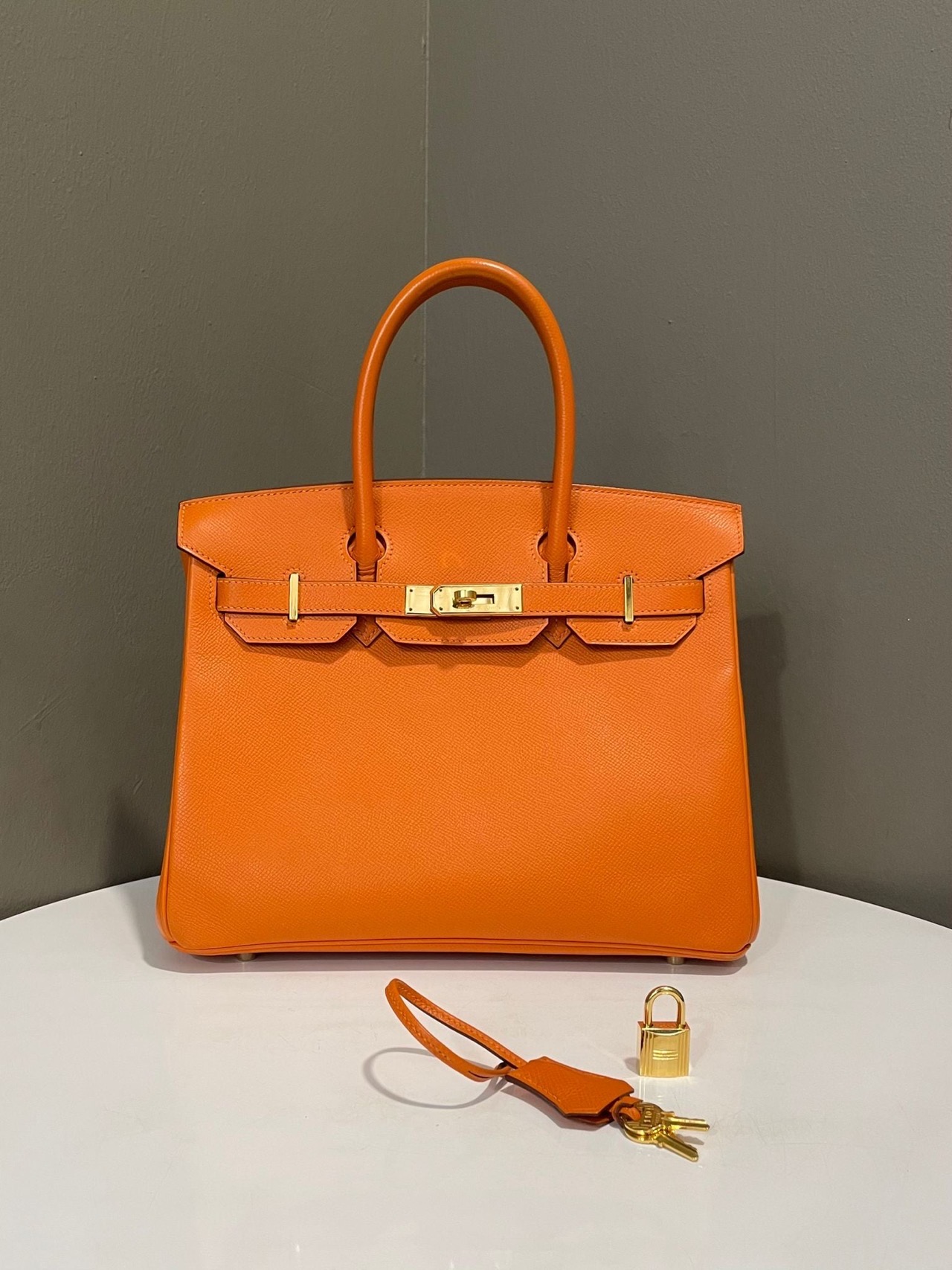 Hermès birkin bag.