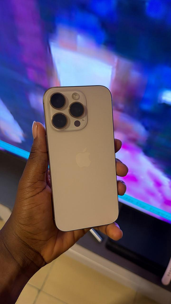 Iphone 16 pro 256 gb esim unlock bh:90