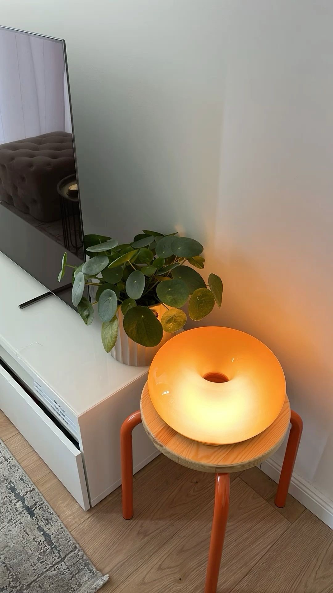 Donut glow ambient lamp — cozy decorative table light