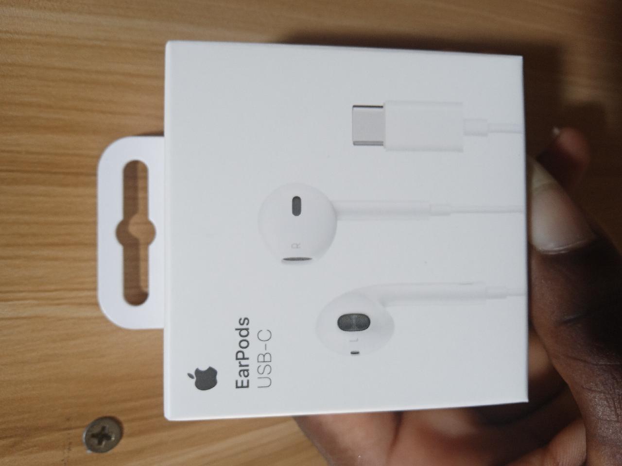 Iphone type original earpiece