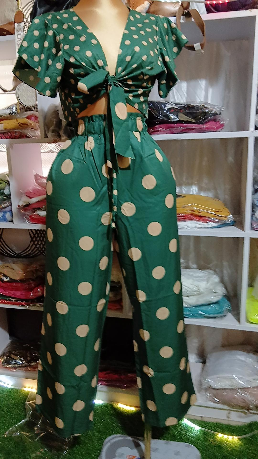 Nice 2 piece