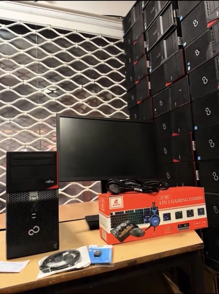 Fujitsu esprimo
