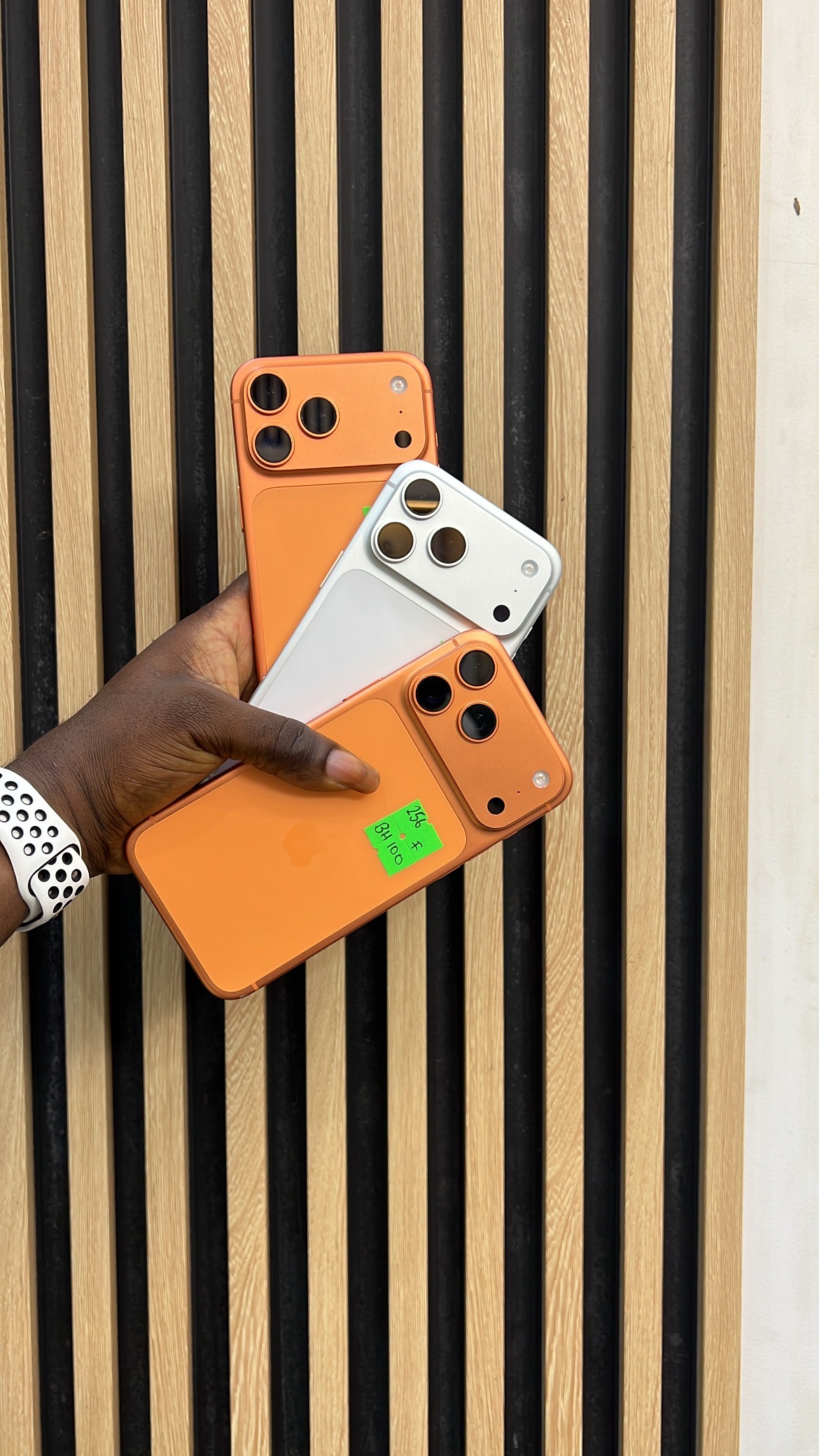 Iphone 17 pro 256gb physical sim factory unlocked available