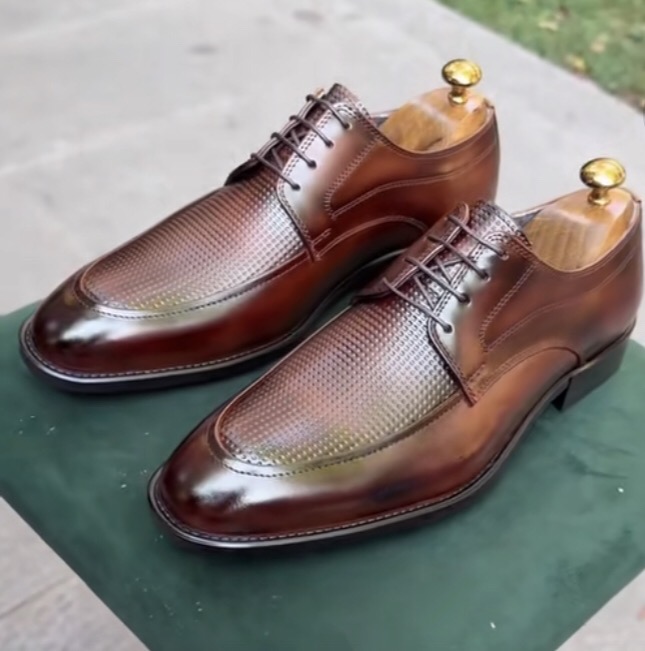 Men’s special event shoe