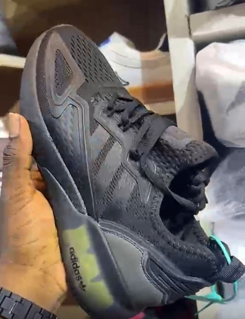 Adidas black men's lightweight running and casual sneakers