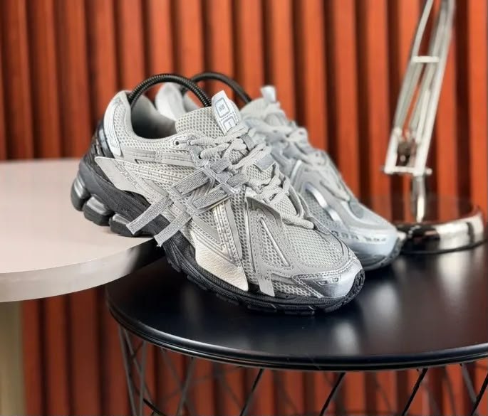 Balenciaga 3xl / runner (silver)
