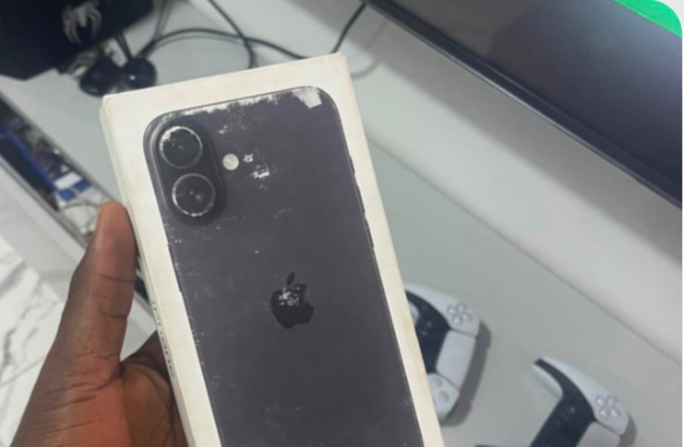 16 plus 128gig esim locked.