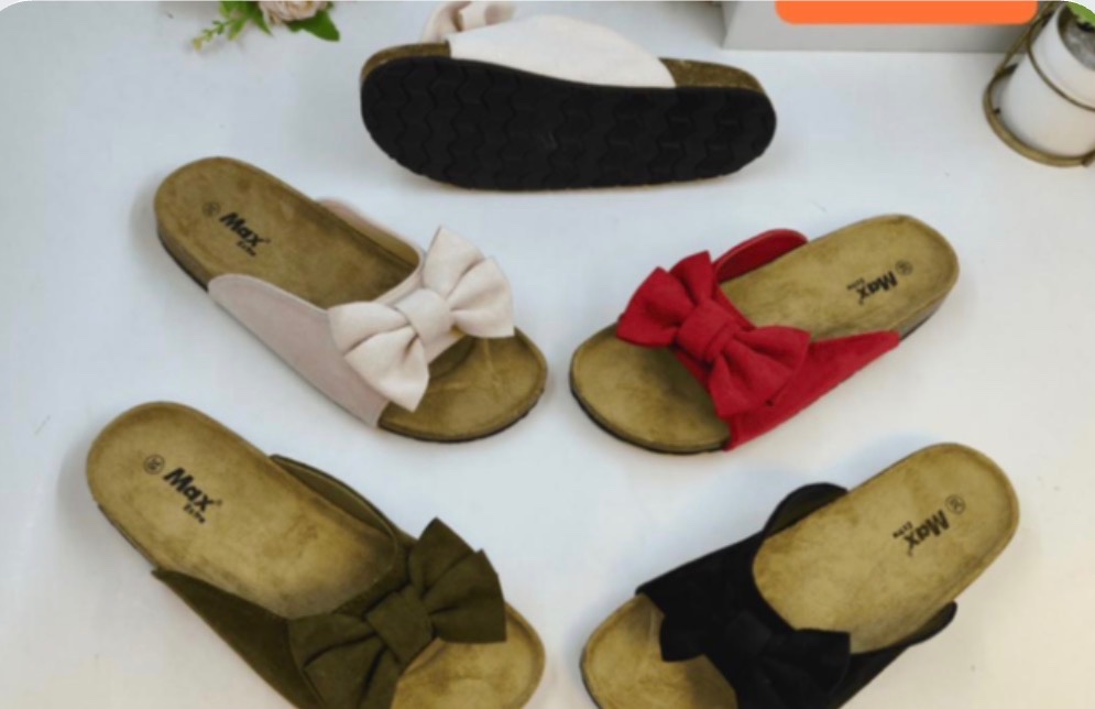 Max footwear.