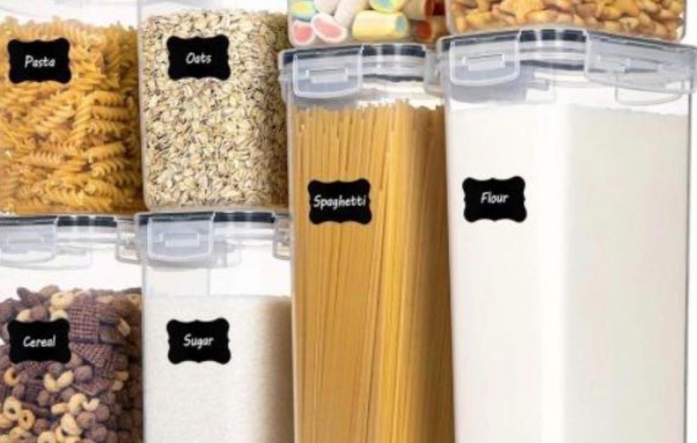 8-piece airtight kitchen food storage containers.