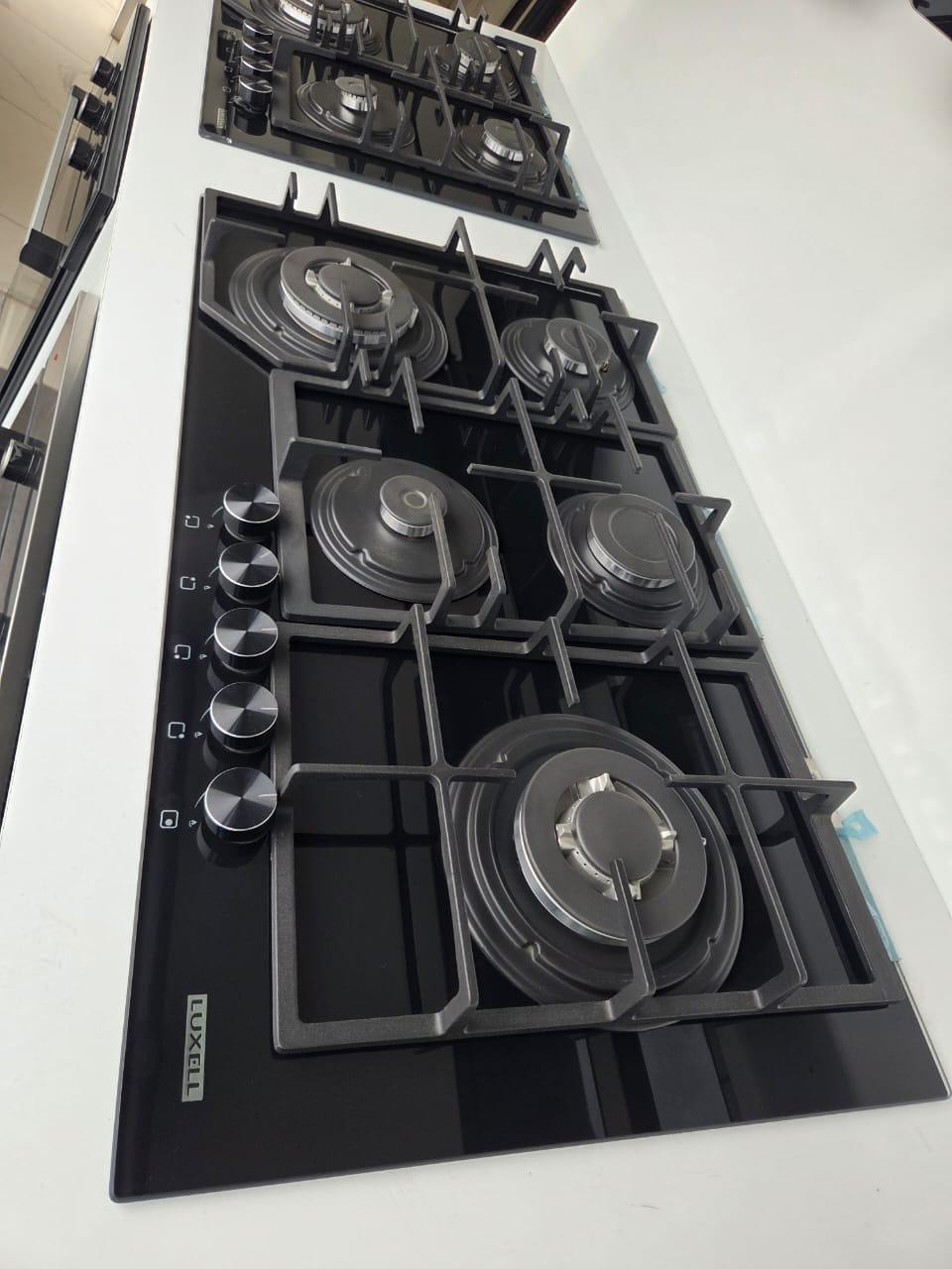 90cm inbuilt ceramic glass burner. (cooktop) with auto ignition switch