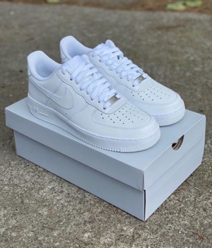 Nike air force 1 triple white sneaker