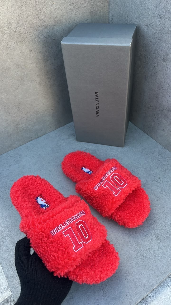 Balenciaga slide