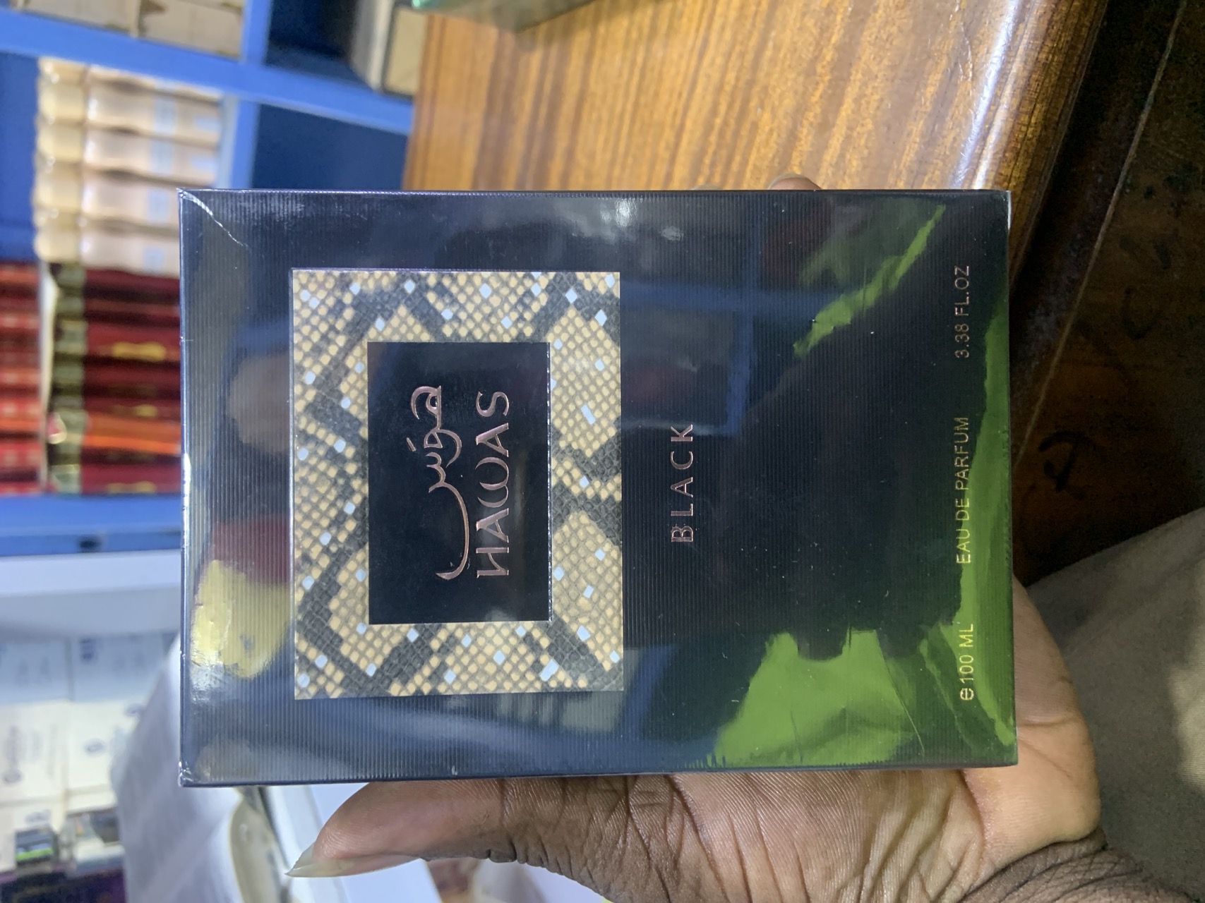 Hawas black