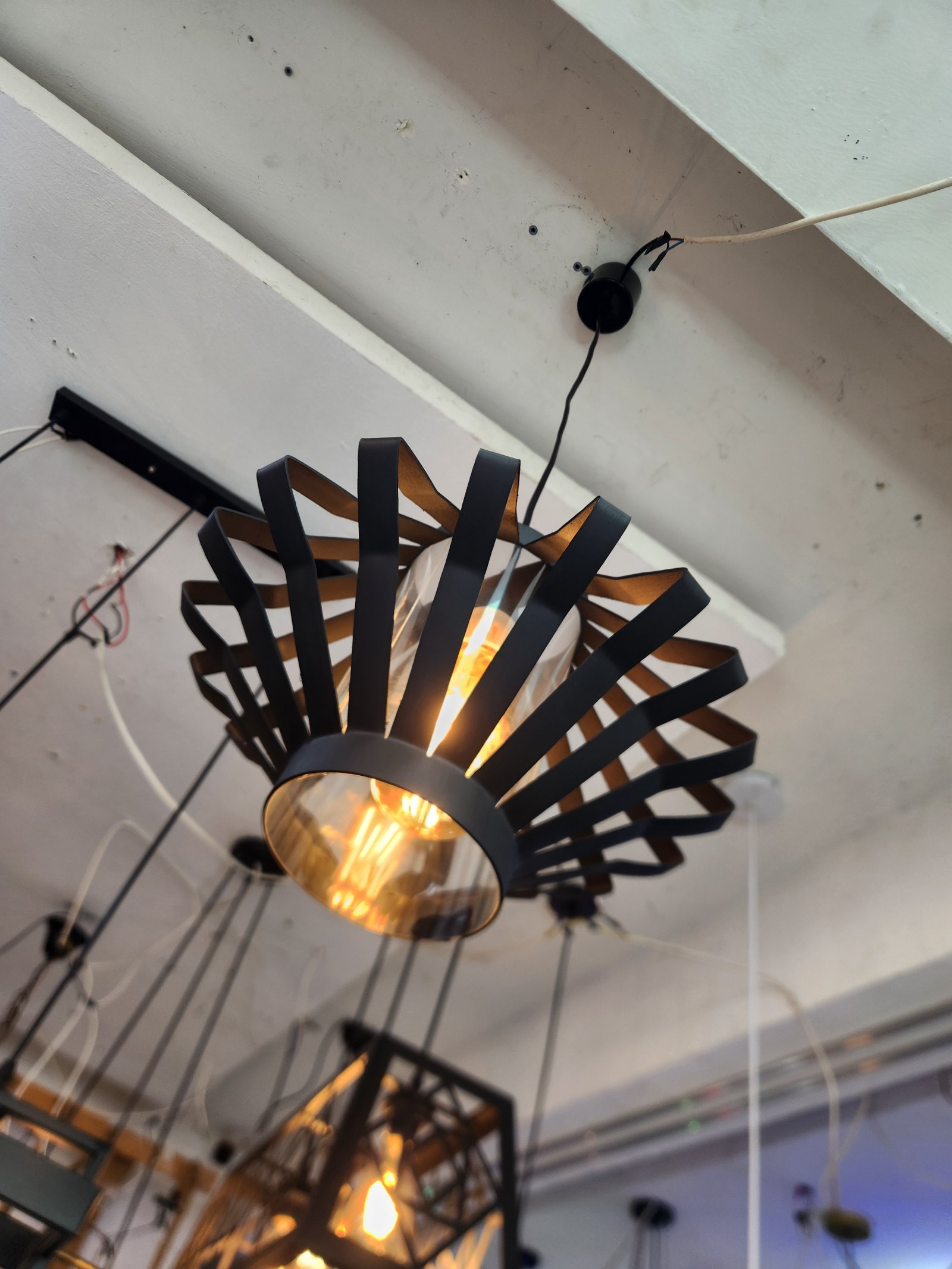 Diamond hanging light