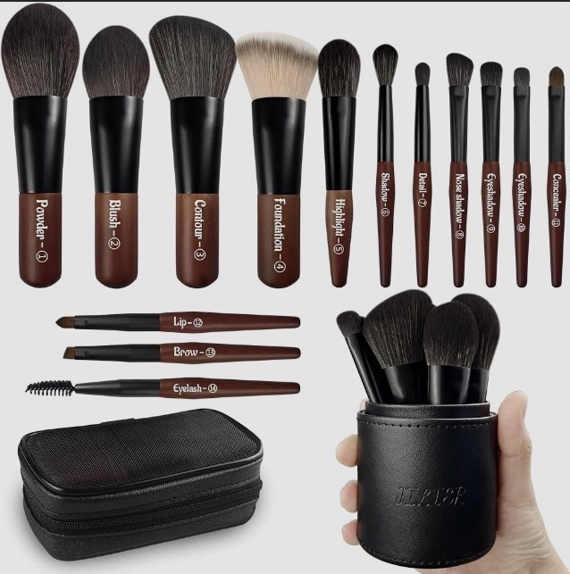 Professional makeup brush set - 12pcs with case
