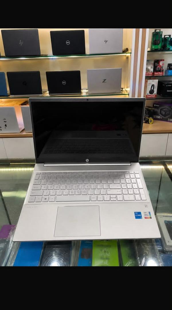Hp pavilion 15 (13 gen)
