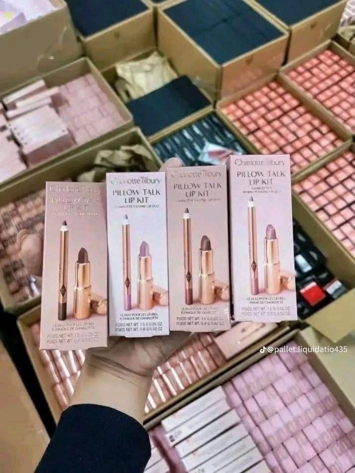 Pillow talk lip kit