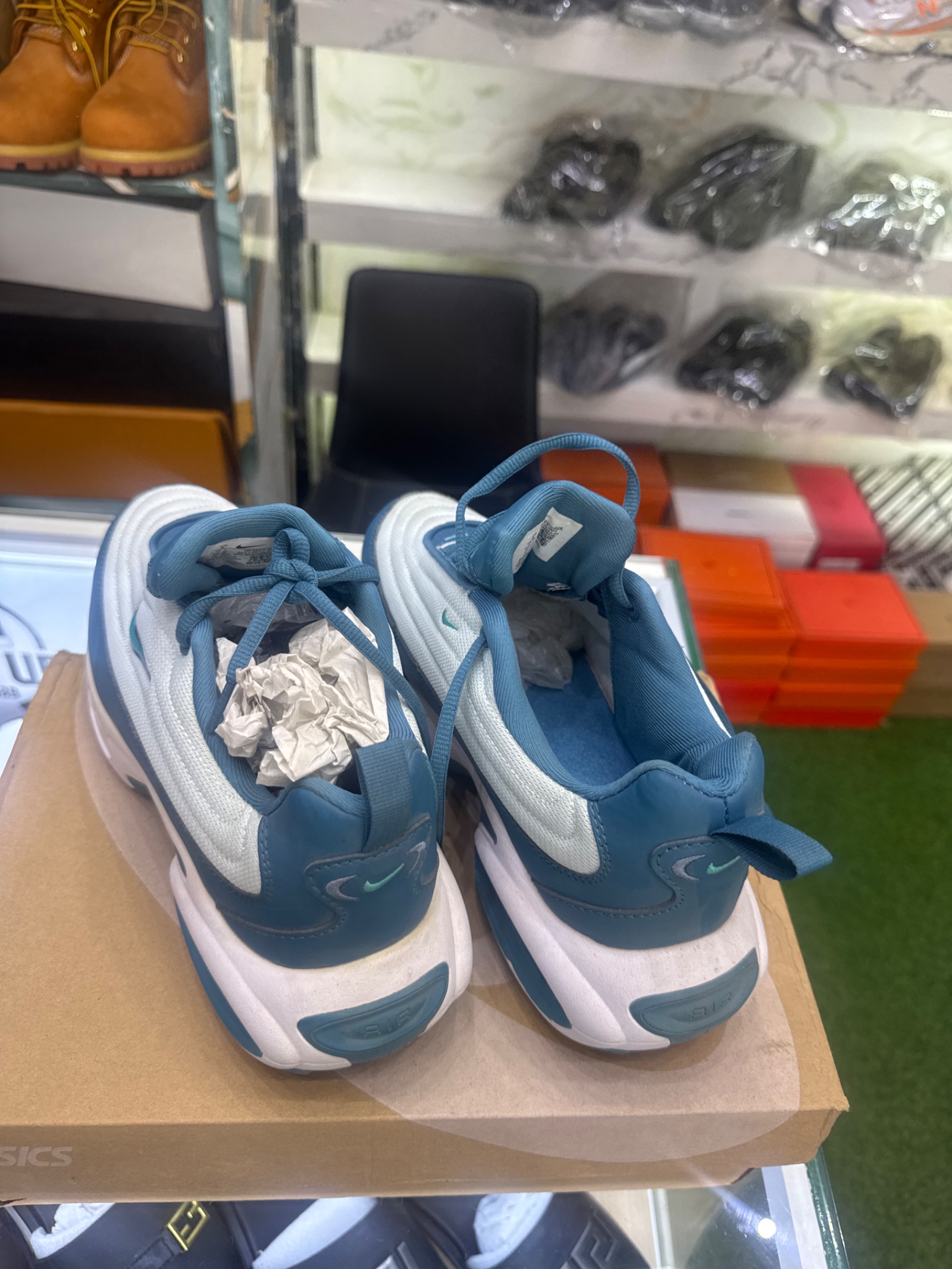 Nike- jj