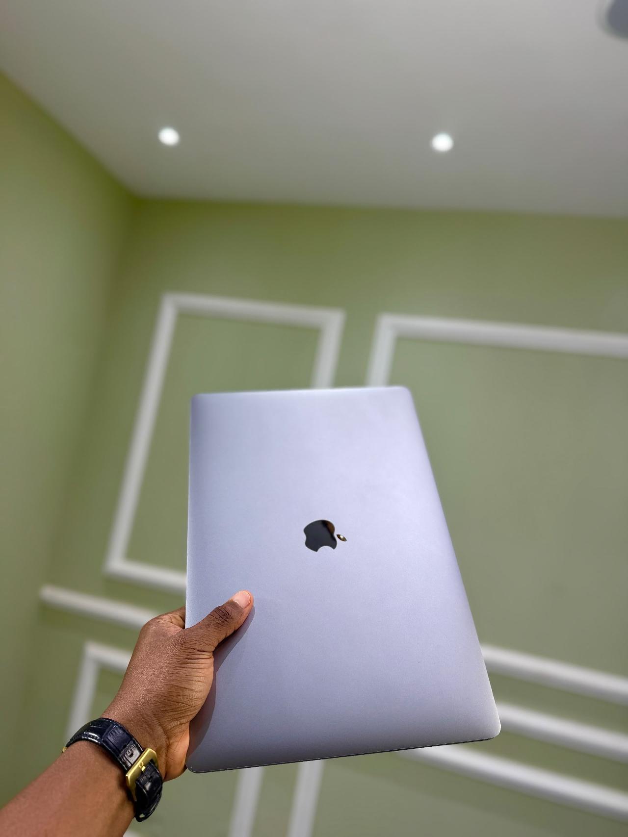 Macbook pro 💻2019
