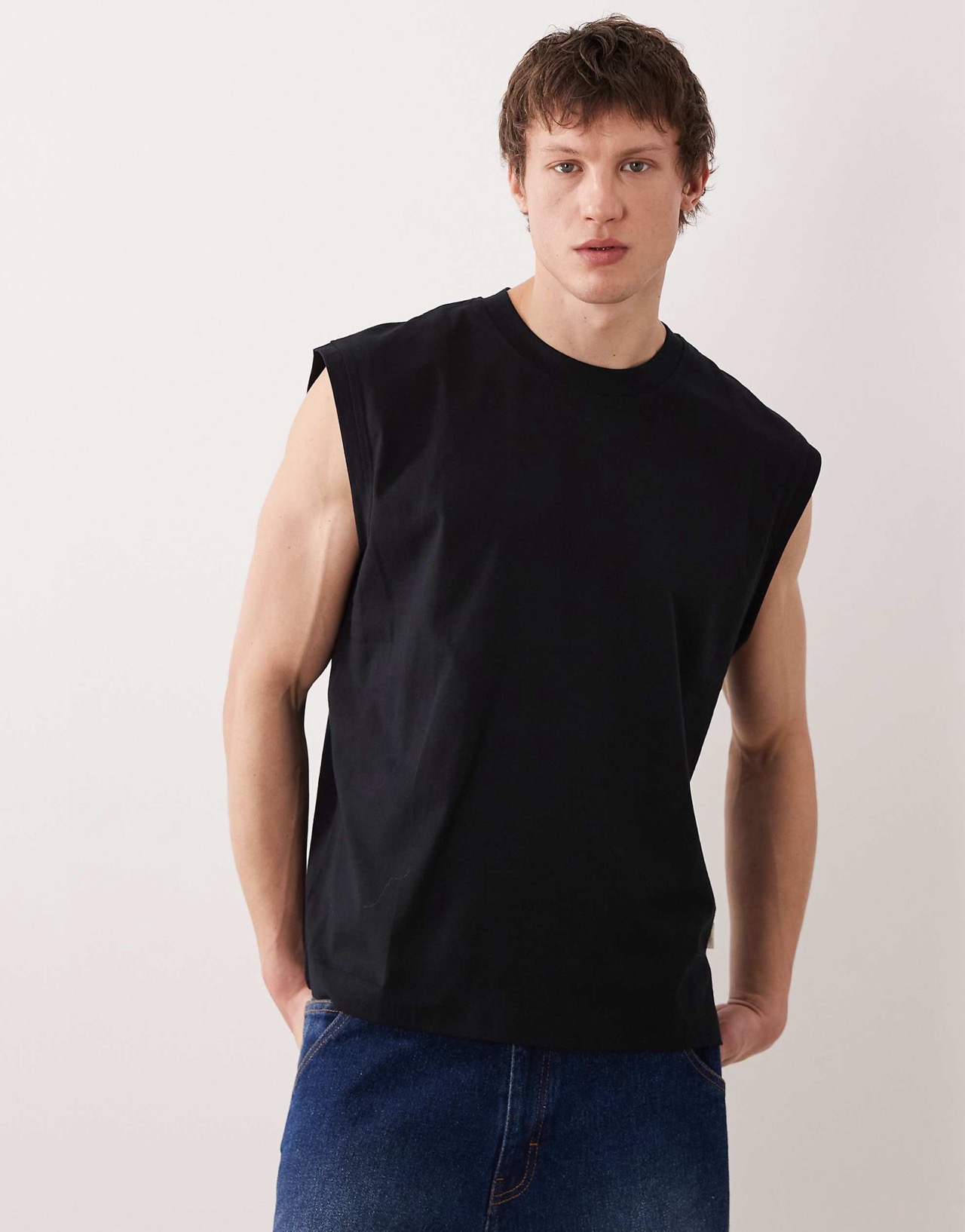 Sleeveless tshirt