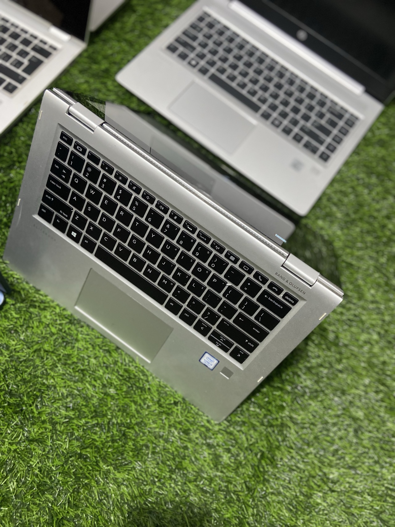 Hp elitebook 1030 g2 x360.