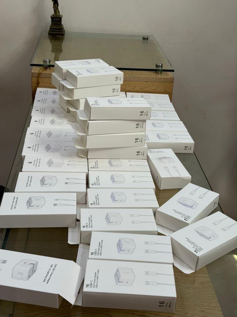 Iphone type c charger