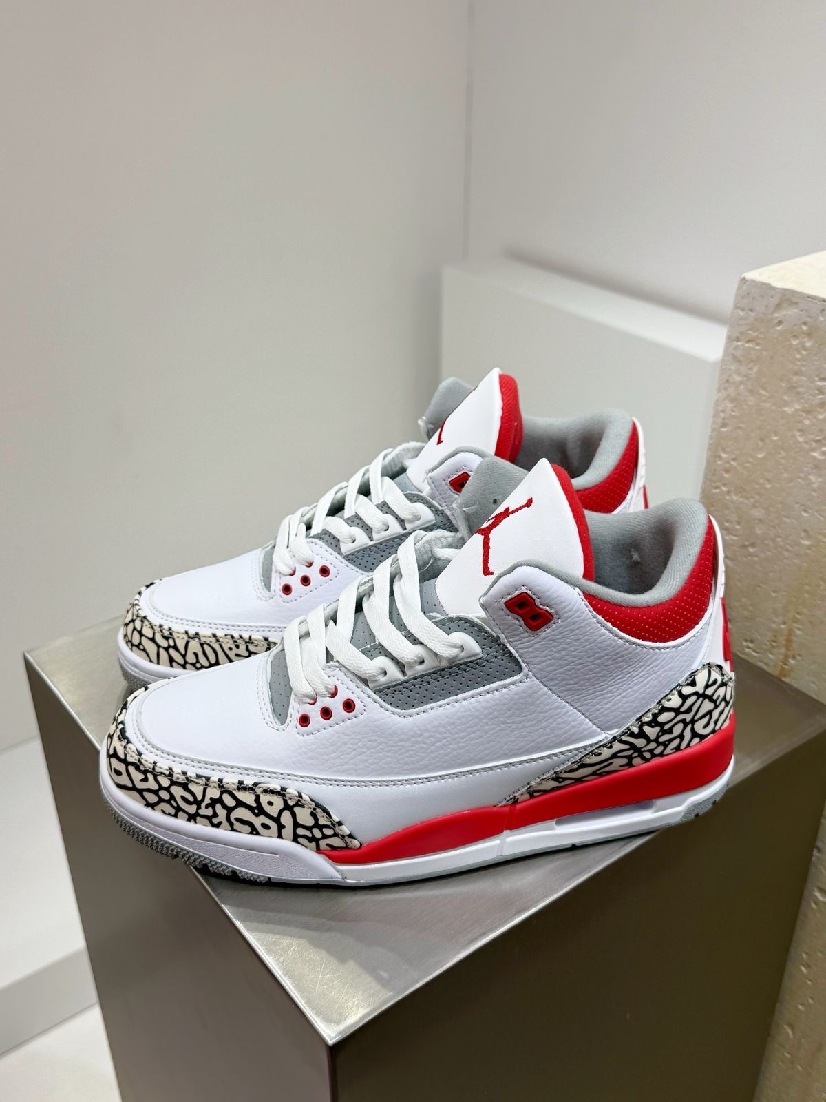 Air jordan 3 fire red