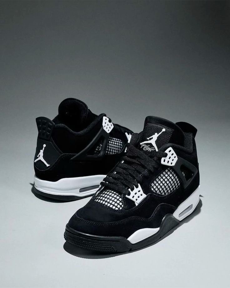 Air jordan 4 retro ’white thunder’