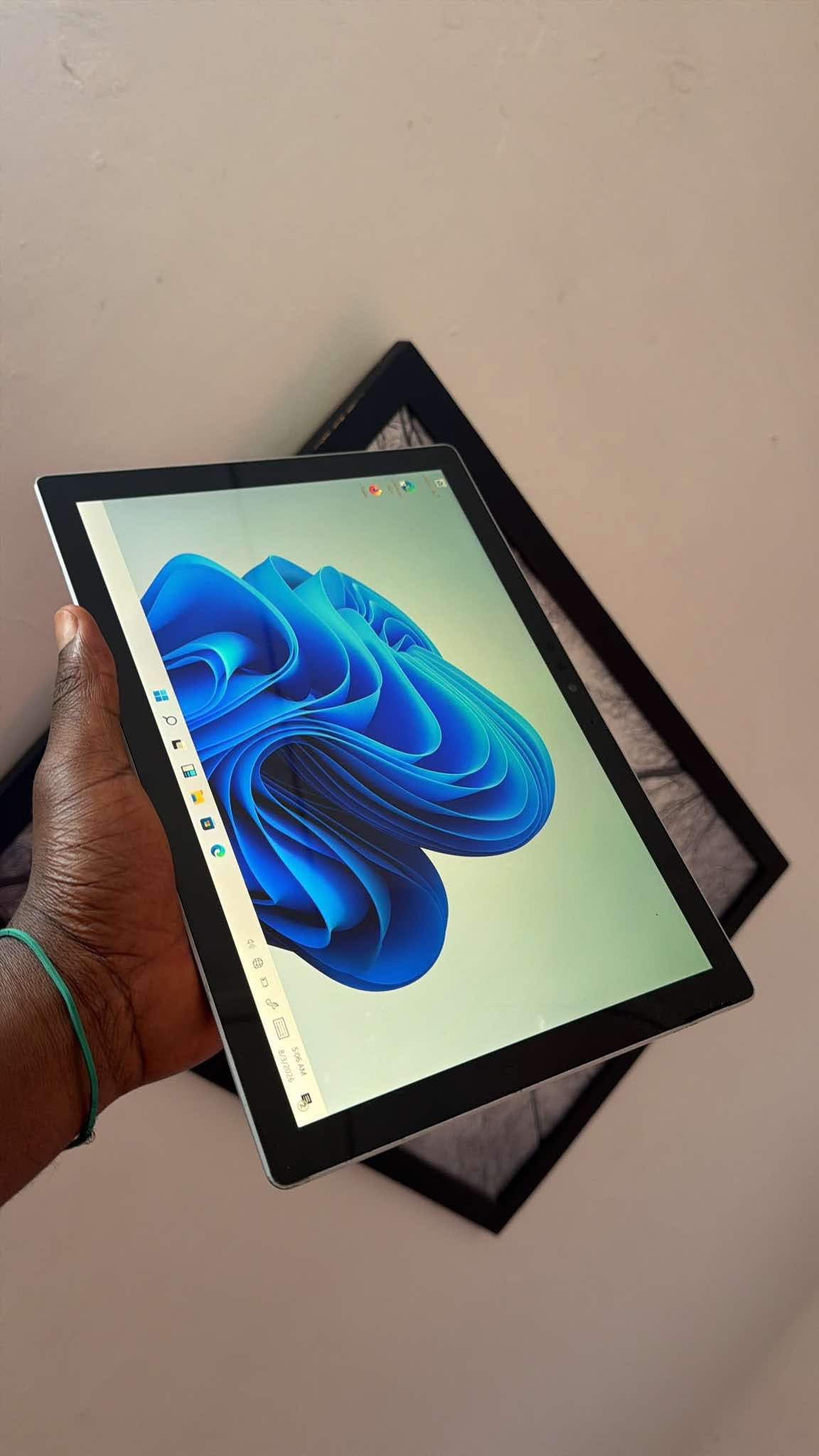 Microsoft surface pro 5