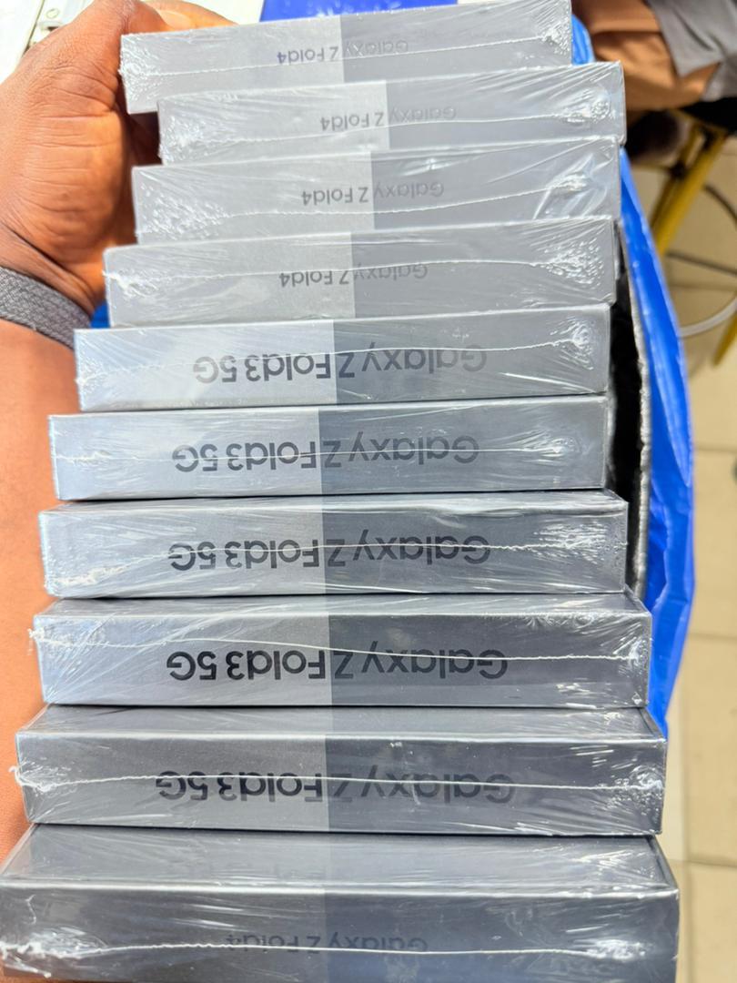 Galaxy z fold 3 5g