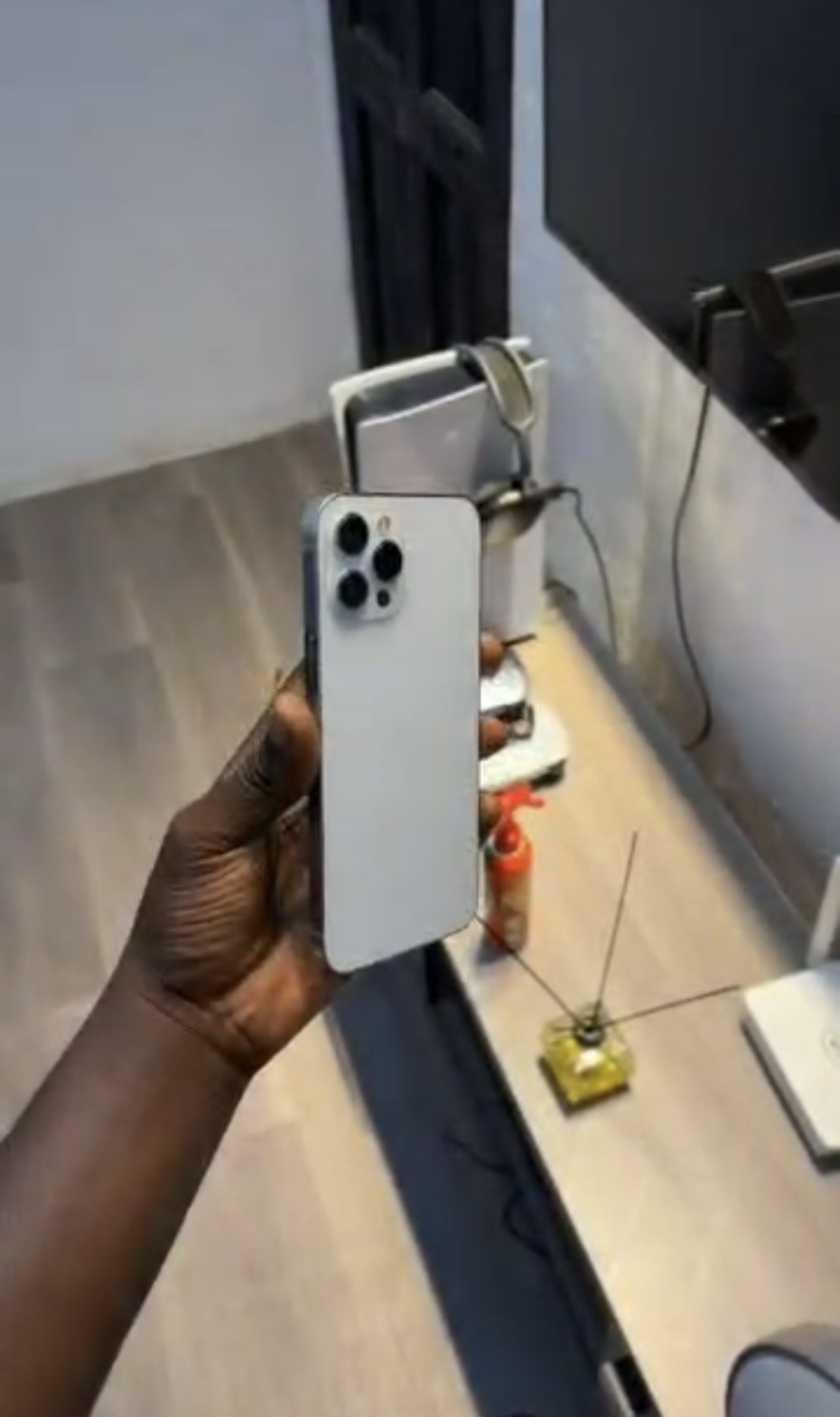 Iphone 12promax1
