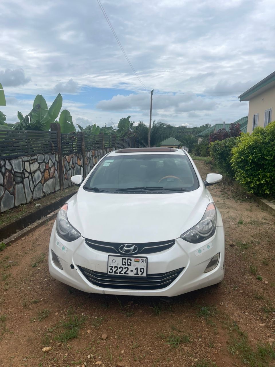 2013 hyundai elantra’s top trim (limited, “full option”)