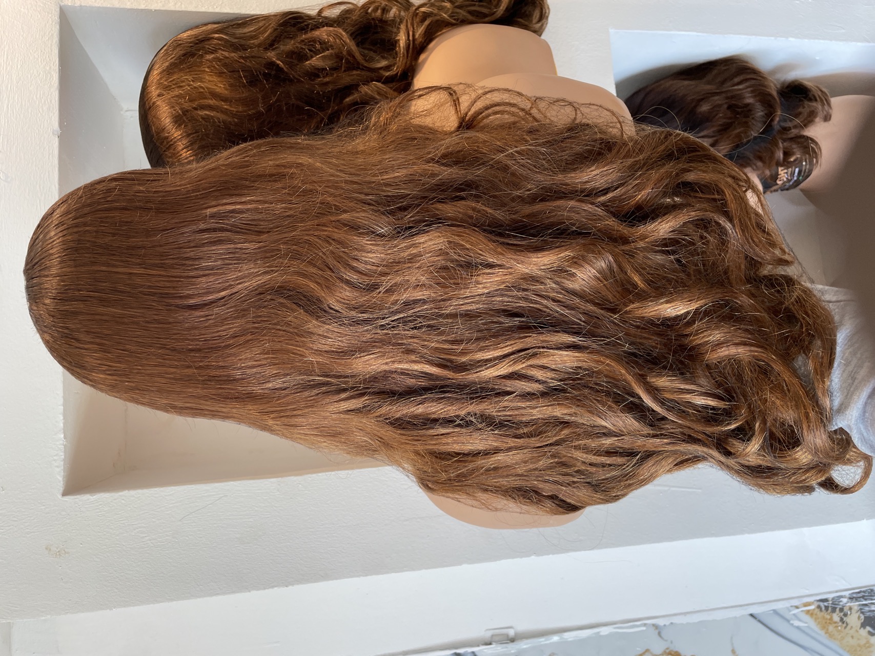 26” loose body wave with curled ends