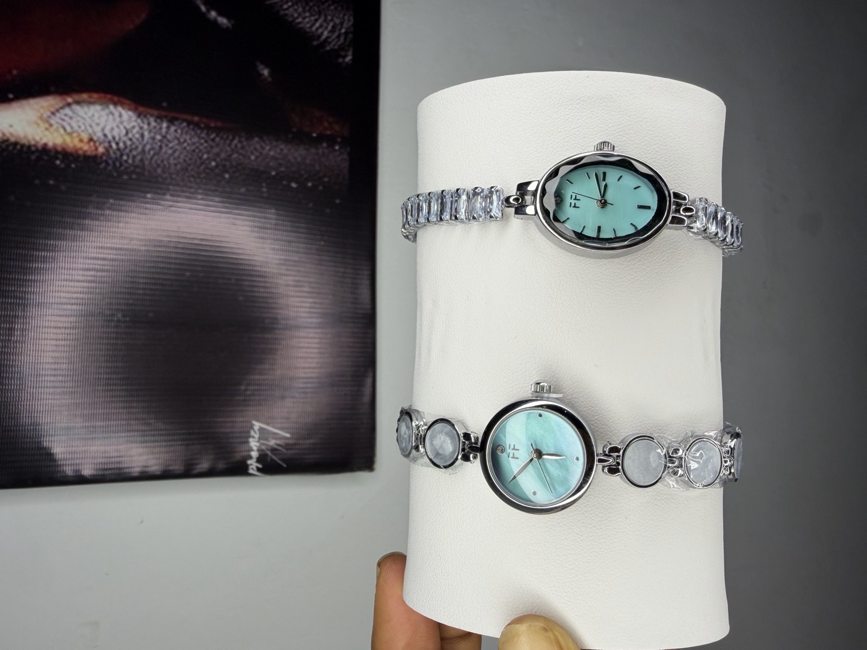 Élégance azure watch 💙(neatly boxed)