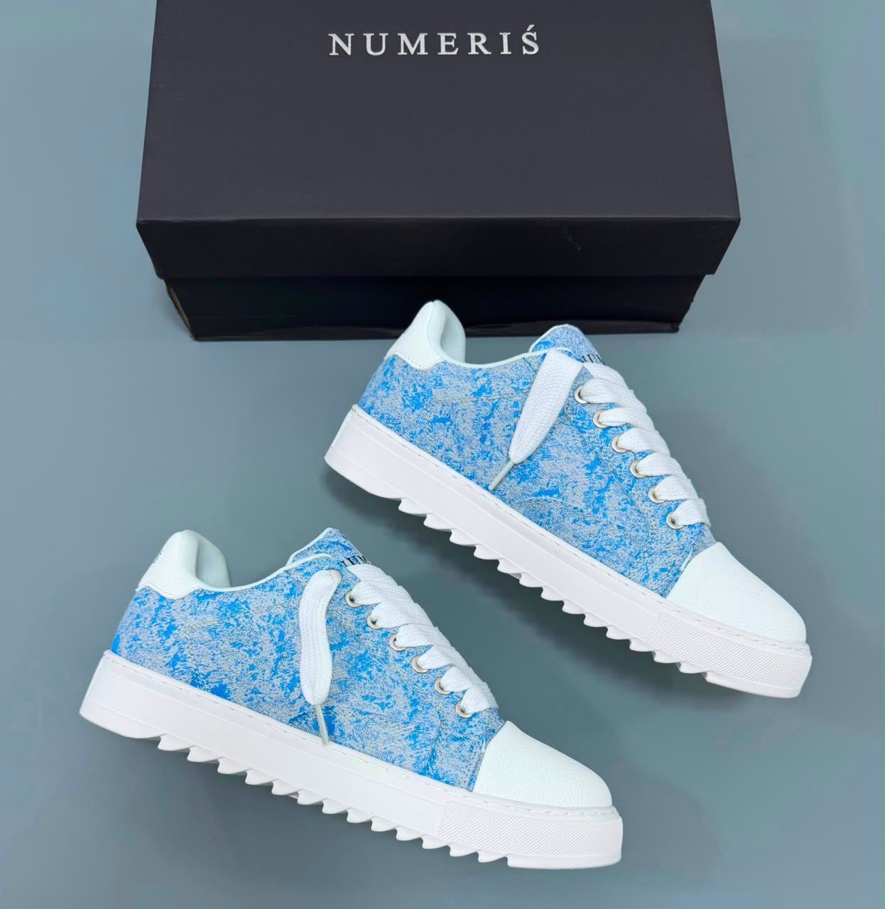 Numeric sneakers