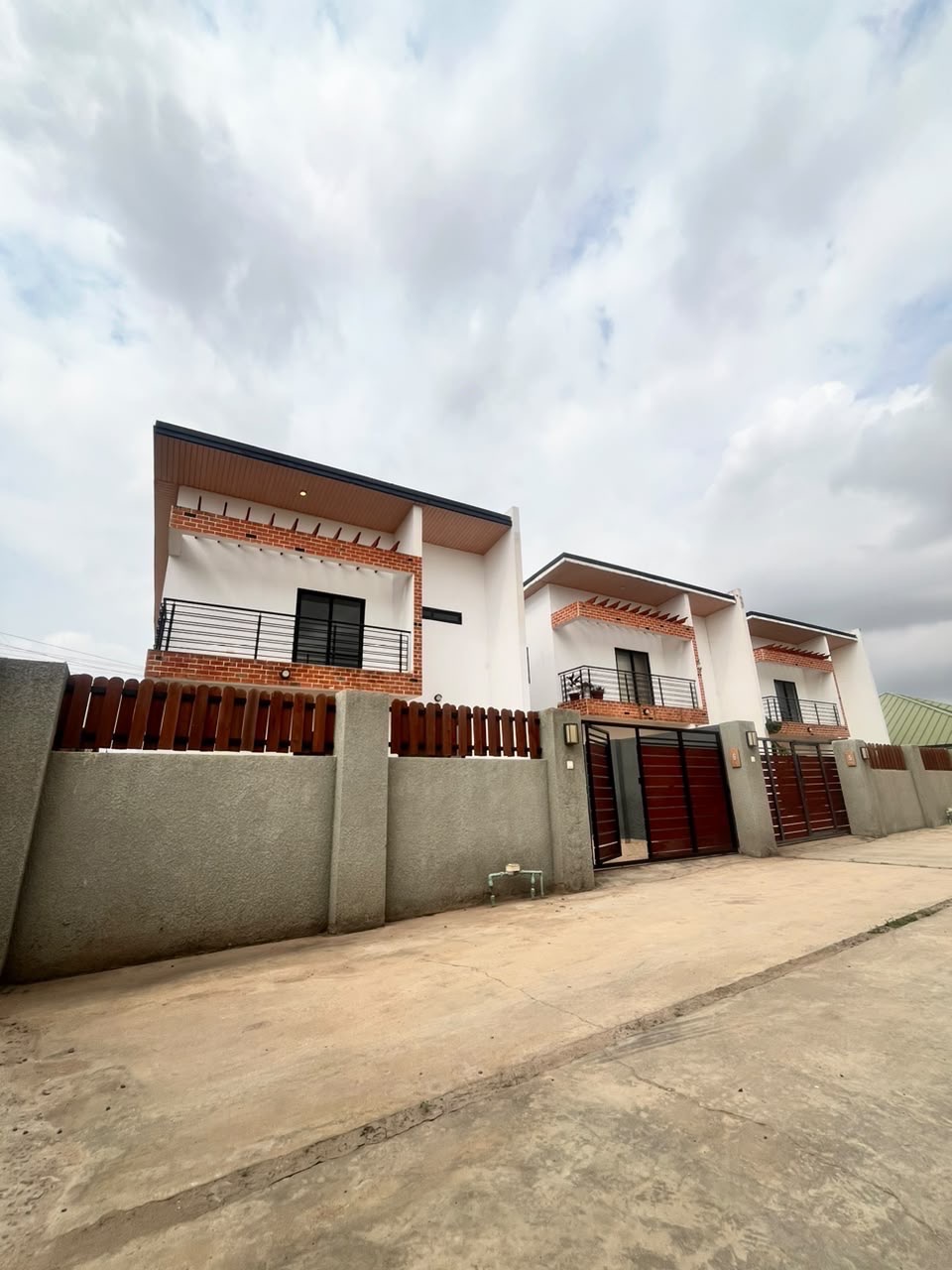 House for sale or rent