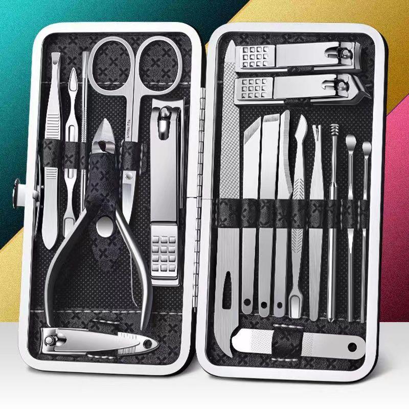 Nail clipper set