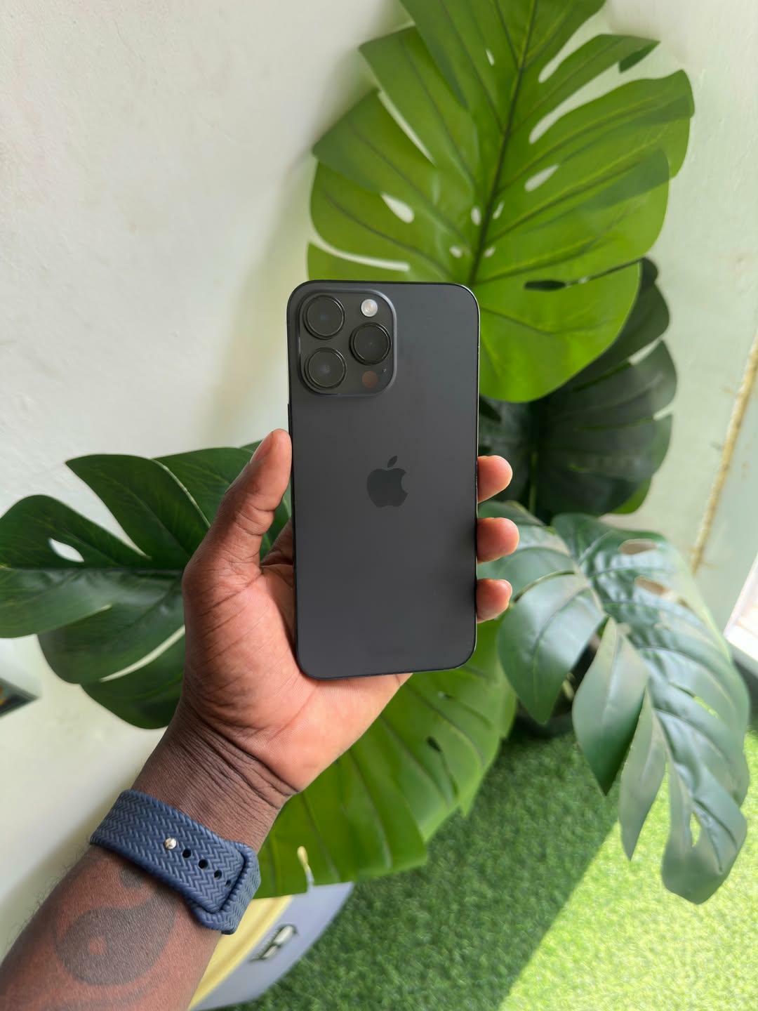 14pro max 256gb factory unlocked esim