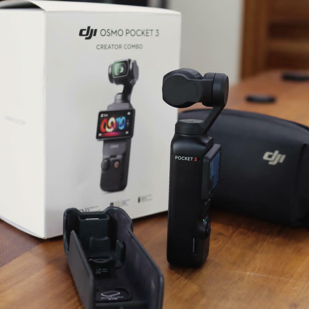 Pre-owneddji - osmo pocket 3 creator combo 3-axis stabilized 4k vlog camera