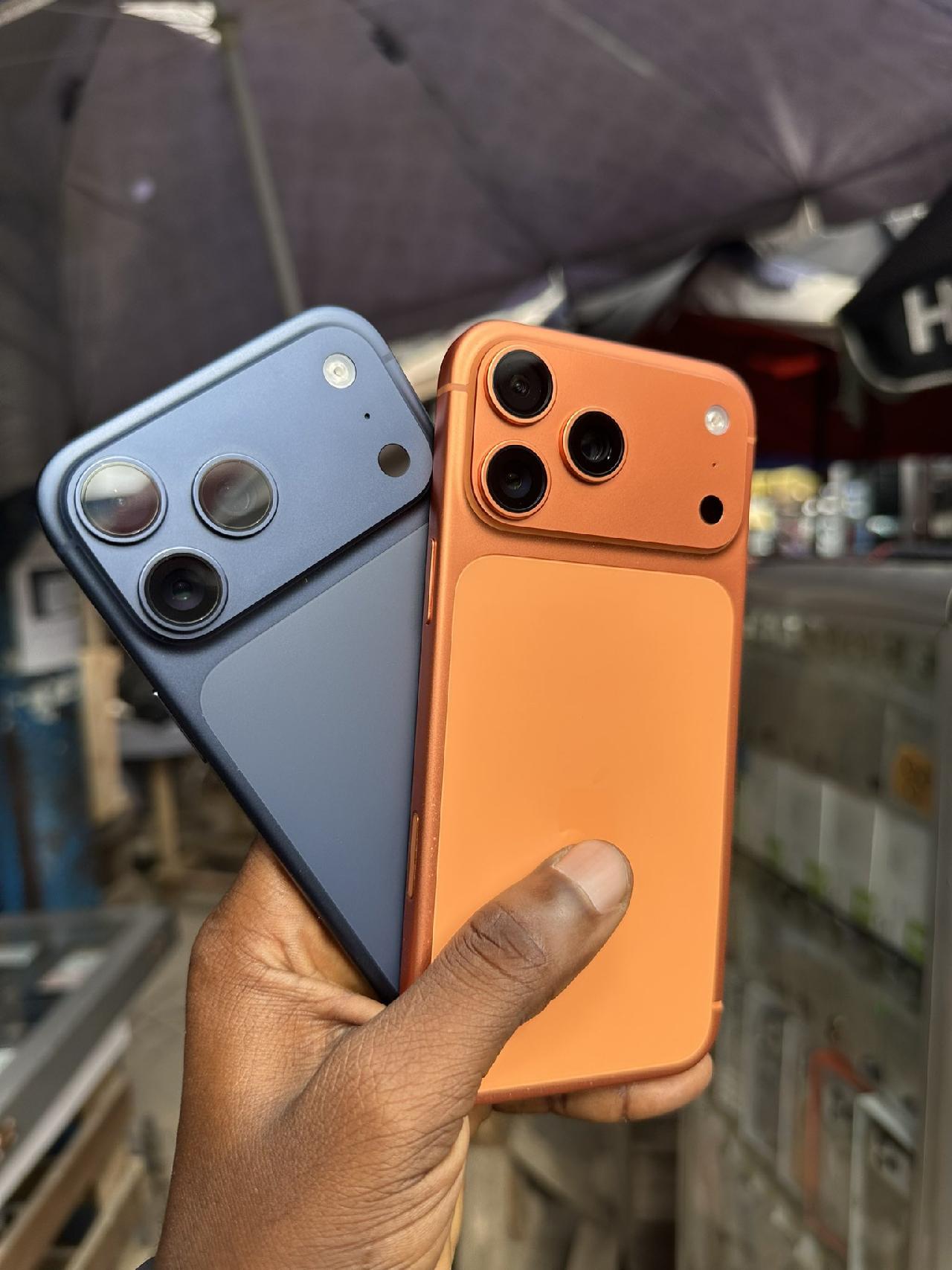 Iphone 17 pro max 256gb — sim unlocked | 🔋 100% battery health | cc 71