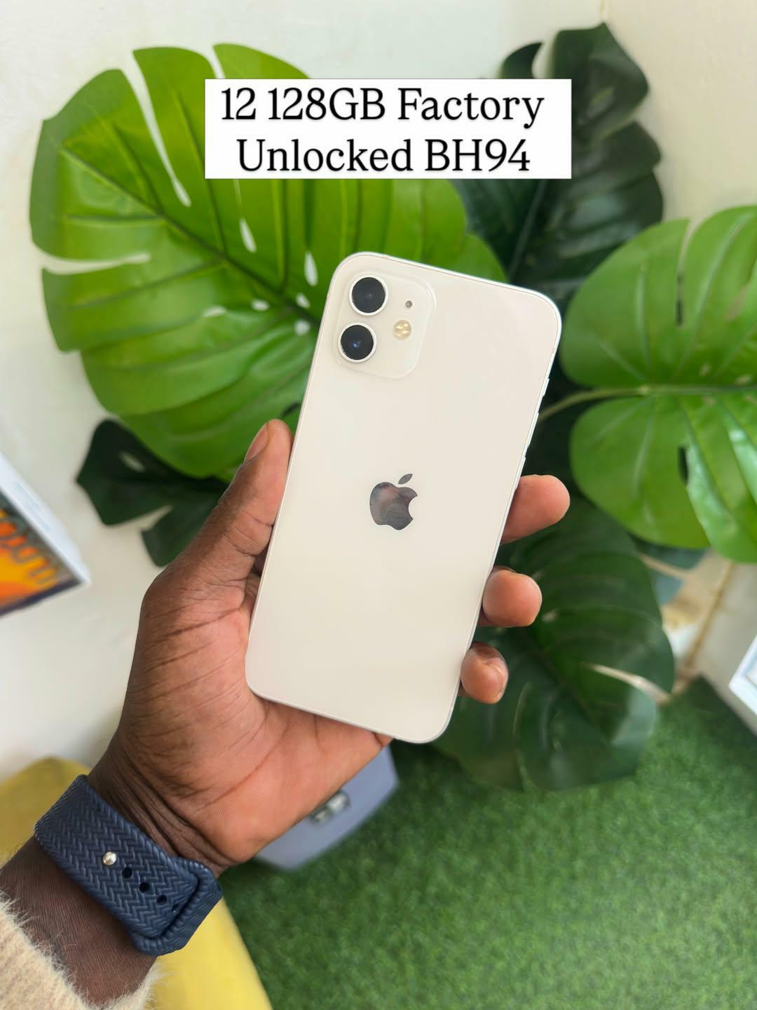 Uk 🇬🇧 used 12 128gb factory unlocked clean no issues