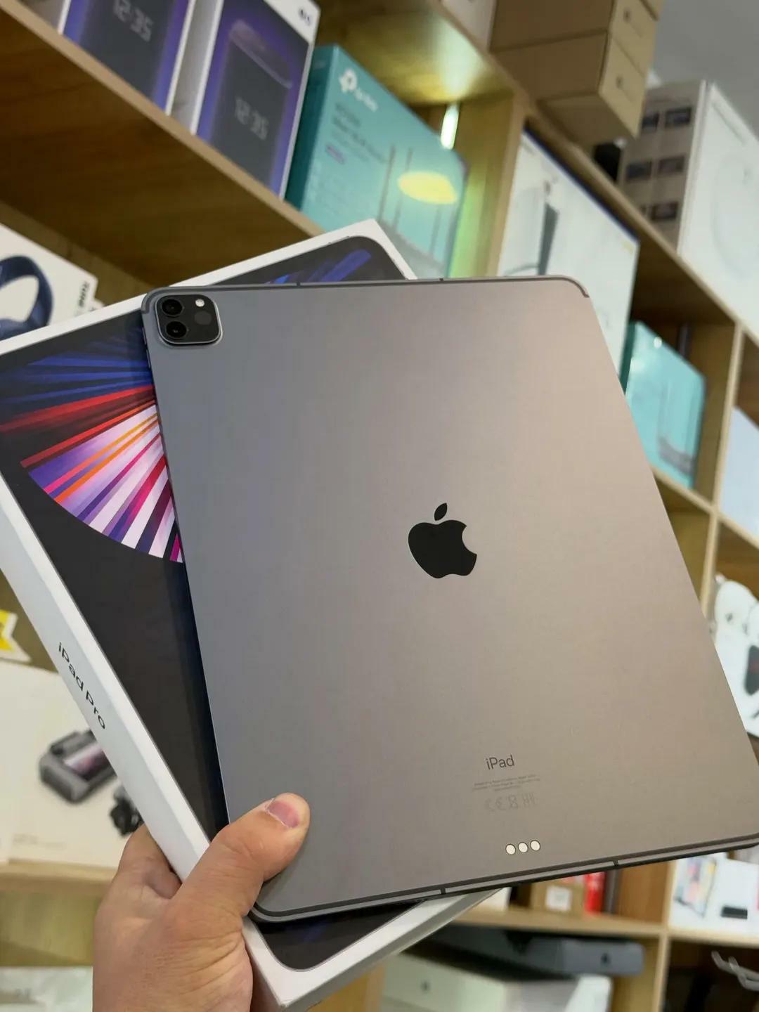📱ipad pro 12.9 m1 512gb 5g 🔋battery 100%