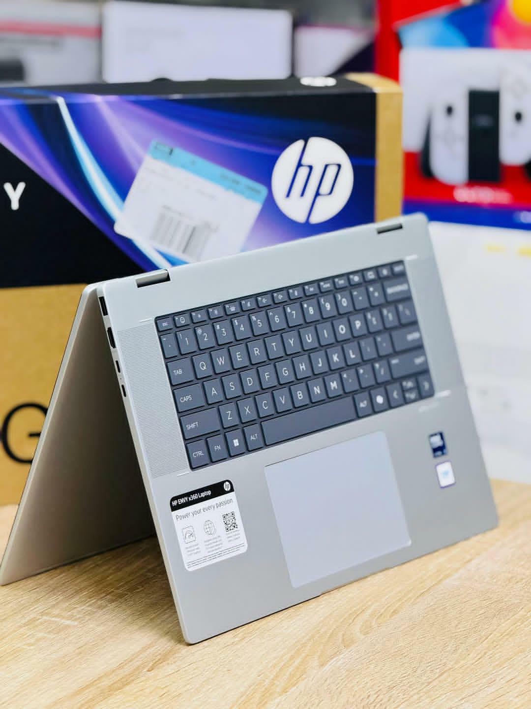 *hp envy x360 2 in 1 laptop ultra 5