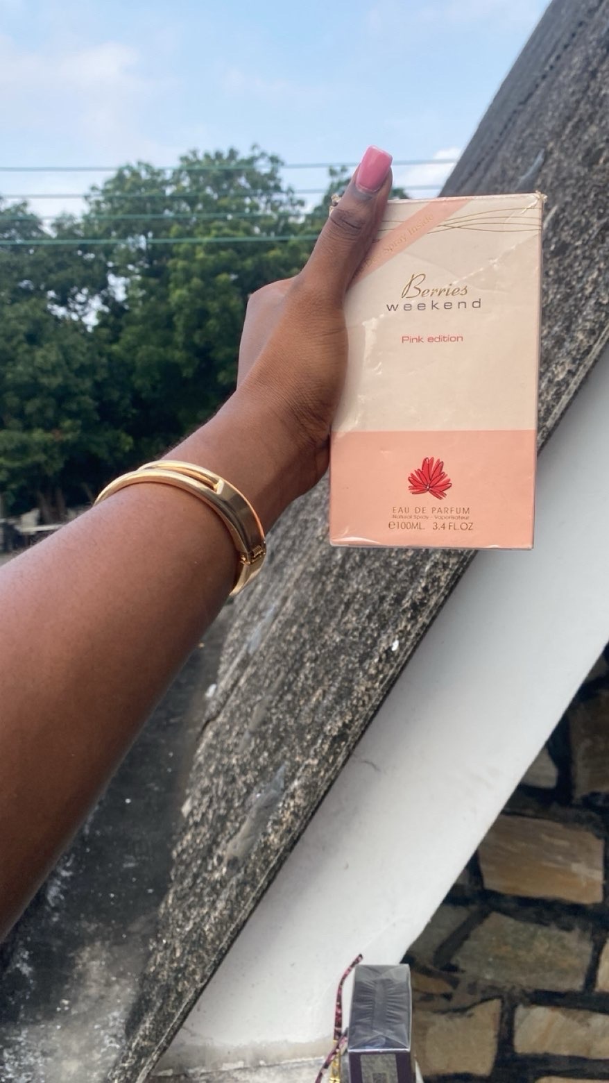 Weekend berries perfume
